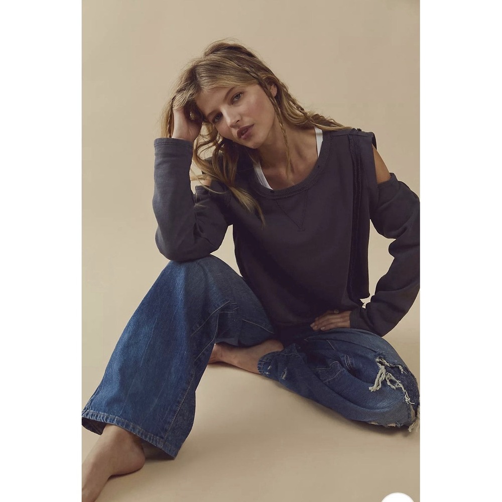 Free People Davis Cold‎ Shoulder Pullover Sweatshirt Charcoal Gray NWOT Small